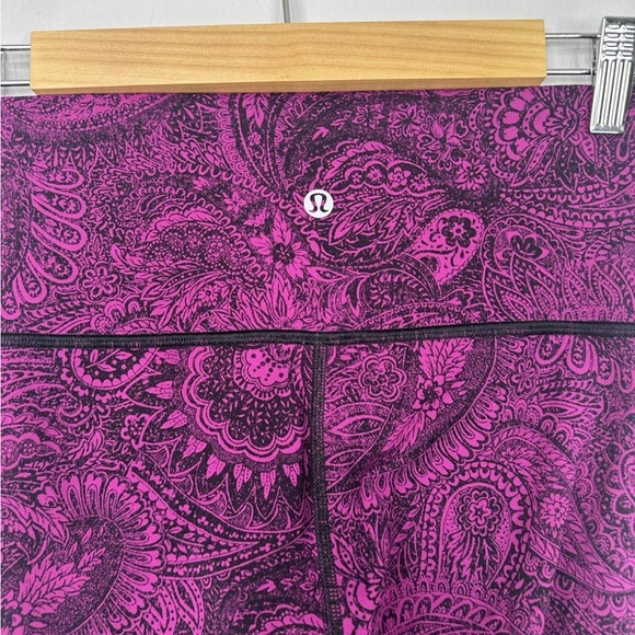 Lululemon Purple Paisley Gym Leggings Size UK 10 / US 6 - Picture 7 of 7